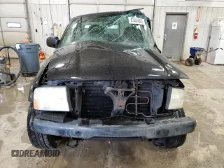 2002 GMC Sonoma SLS with VIN 1GTCT19W728186335, listed as a Copart auction lot 47469925 with 163,902 mi miles and Salvage Title. Bid and sale history available at DreamBid. Image 5.