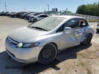 2006 Honda Civic LX z VIN 1HGFA165X6L116055, wystawiony jako Copart lot #56891995 z przebiegiem 95 985 mil mil oraz Szkoda całkowita • Salvage title. Historia ofert i sprzedaży dostępna na DreamBid. Obrazek 1.