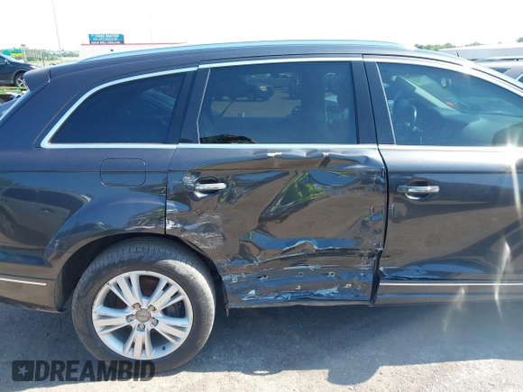 2011 Audi Q7 Premium Plus with VIN WA1LMAFEXBD000426, listed as a IAAI auction lot 42453652 with 190,162 mi miles and . Bid and sale history available at DreamBid. Image 6.
