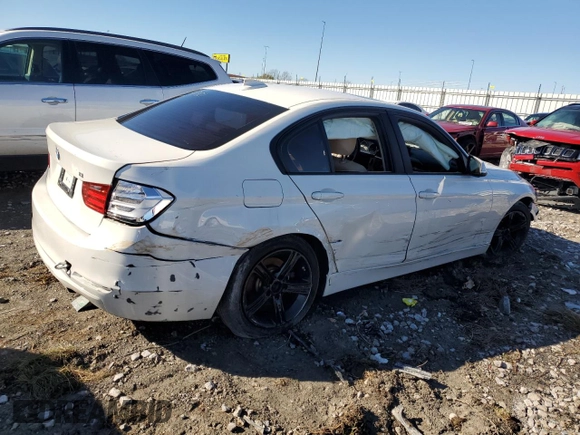 2014 BMW 3 Series 328i xDrive with VIN WBA3B3C52EJ981592, listed as a Copart auction lot 81145484 with 86,247 mi miles and Salvage Title. Bid and sale history available at carsss.com. Image 3.