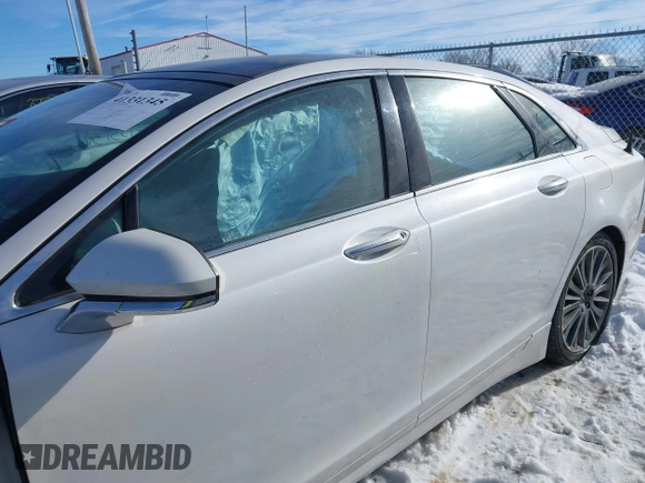 2013 Lincoln MKZ with VIN 3LN6L2J95DR803074, listed as a IAAI auction lot 41331345 with 151,433 mi miles. Bid and sale history available at carsss.com. Image 14.
