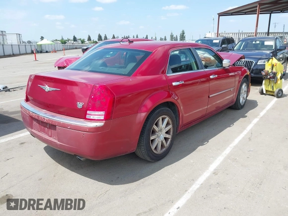 2008 Chrysler 300 C Hemi with VIN 2C3LA63H38H193822, listed as a IAAI auction lot 42043405 with 108,945 mi miles. Bid and sale history available at carsss.com. Image 4.