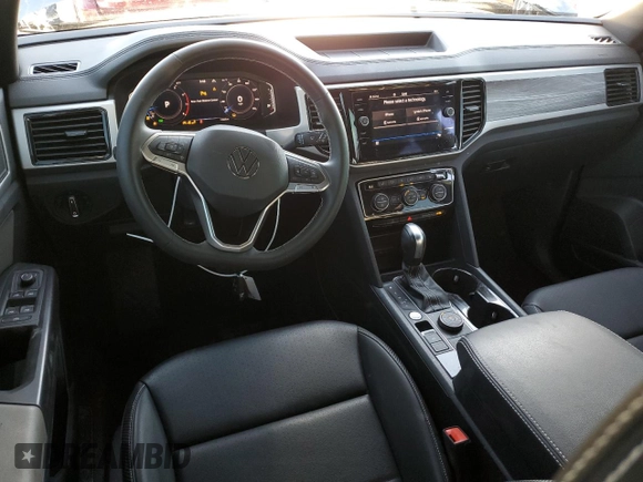 2023 Volkswagen Atlas SE with VIN 1V2KE2CA5PC226004, listed as a Copart auction lot 43184745 with 18,568 mi miles and Salvage title. Bid and sale history available at DreamBid. Image 8.