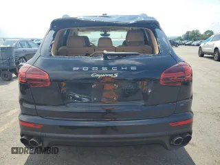 2017 Porsche Cayenne S E-Hybrid with VIN WP1AE2A27HLA70895, listed as a Copart auction lot 62656685 with 93,708 mi miles and Salvage title. Bid and sale history available at DreamBid. Image 6.