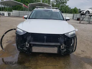 2022 Audi Q5 S line Premium Plus z VIN WA1EAAFY6N2071392, wystawiony jako Copart lot #55633675 z przebiegiem 57 926 mil mil oraz Szkoda całkowita • Salvage title. Historia ofert i sprzedaży dostępna na DreamBid. Obrazek 5.