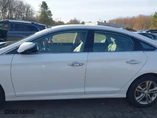2019 Hyundai Sonata Sport with VIN 5NPE34AF0KH737194, listed as a IAAI auction lot 41898277 with 72,142 mi miles. Bid and sale history available at carsss.com. Image 14.