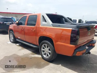 2007 Chevrolet Avalanche LTZ z VIN 3GNEC12037G156692, wystawiony jako IAAI lot #42654718 z przebiegiem 261 918 mil mil oraz . Historia ofert i sprzedaży dostępna na DreamBid. Obrazek 3.