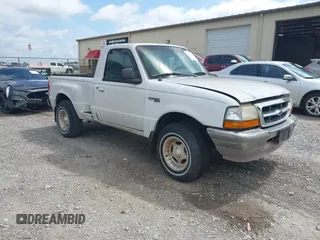 1998 Ford Ranger XL z VIN 1FTYR10C4WPB00255, wystawiony jako IAAI lot #42507176 z przebiegiem 141 710 mil mil oraz . Historia ofert i sprzedaży dostępna na DreamBid. Obrazek 1.