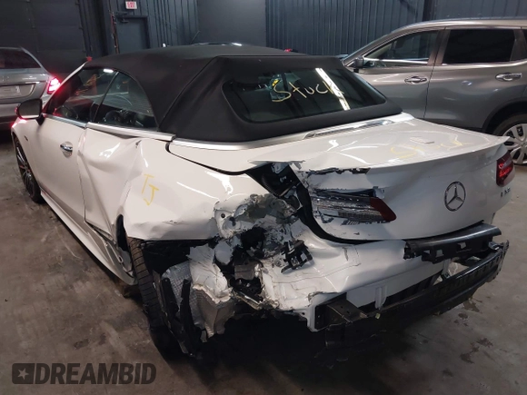 2019 Mercedes-Benz E 53 AMG with VIN WDD1K6BBXKF098282, listed as a IAAI auction lot 41482524 with 29,505 mi miles and . Bid and sale history available at DreamBid. Image 3.