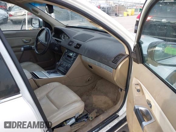 2013 Volvo XC90 Premier Plus with VIN YV4952CY7D1664573, listed as a IAAI auction lot 41928055 with 167,543 mi miles. Bid and sale history available at carsss.com. Image 5.