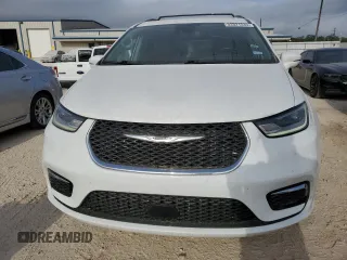2021 Chrysler Pacifica Touring L z VIN 2C4RC1BG3MR542672, wystawiony jako Copart lot #53321535 z przebiegiem 75 723 mil mil oraz Czysty tytuł • Clean title. Historia ofert i sprzedaży dostępna na DreamBid. Obrazek 5.