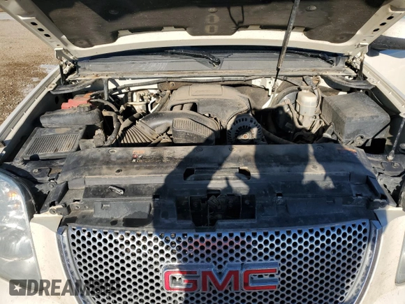 2014 GMC Yukon XL Denali with VIN 1GKS2MEF2ER165627, listed as a Copart auction lot 42962905 with 157,903 mi miles and Salvage Title. Bid and sale history available at carsss.com. Image 12.