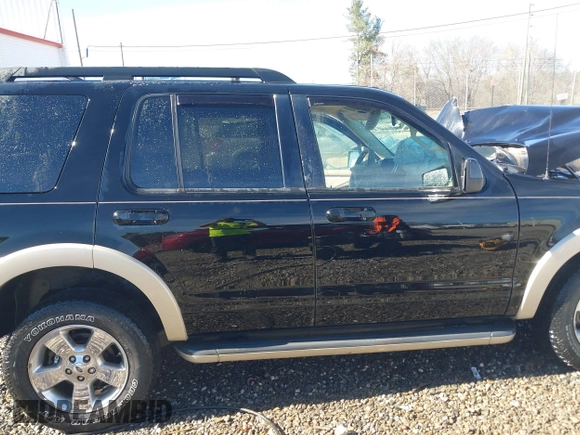 2010 Ford Explorer Eddie Bauer z VIN 1FMEU7E89AUA95634, wystawiony jako IAAI lot #40824094 z przebiegiem Nie podano mil oraz . Historia ofert i sprzedaży dostępna na DreamBid. Obrazek 13.