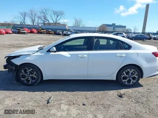2021 Kia Forte LXS with VIN 3KPF24AD0ME325838, listed as a IAAI auction lot 41628351 with 57,846 mi miles. Bid and sale history available at carsss.com. Image 14.
