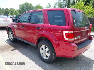 2009 Ford Escape XLS z VIN 1FMCU02799KA20370, wystawiony jako IAAI lot #42811109 z przebiegiem 195 451 mil mil oraz . Historia ofert i sprzedaży dostępna na DreamBid. Obrazek 3.