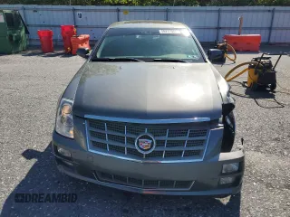 2008 Cadillac STS RWD z VIN 1G6DZ67A980172633, wystawiony jako Copart lot #59227065 z przebiegiem 186 288 mil mil oraz Szkoda całkowita • Salvage title. Historia ofert i sprzedaży dostępna na DreamBid. Obrazek 5.