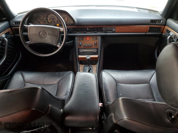 1990 Mercedes-Benz 300 with VIN WDBCA25D0LA538034, listed as a Copart auction lot 81262894 with 49,139 mi miles and Clean Title. Bid and sale history available at DreamBid. Image 8.