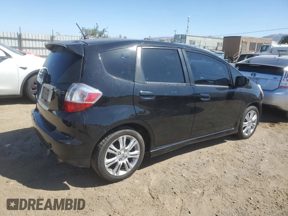2011 Honda Fit Sport z VIN JHMGE8H51BC017985, wystawiony jako Copart lot #58251935 z przebiegiem 178 370 mil mil oraz Szkody całkowita. Historia ofert i sprzedaży dostępna na DreamBid. Obrazek 3.