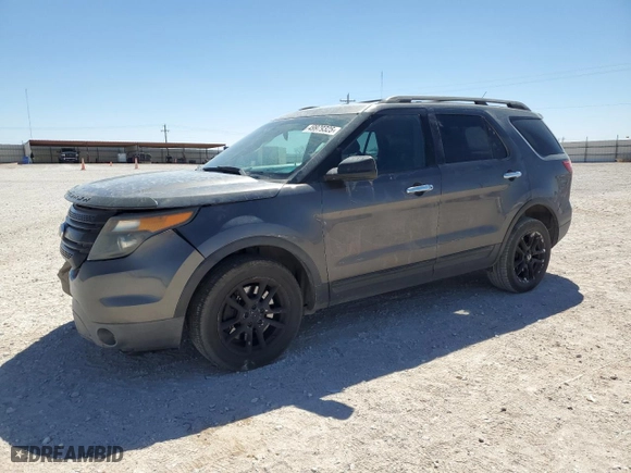 2013 Ford Utility Police Interceptor with VIN 1FM5K8AR5DGC20920, listed as a Copart auction lot 49979325 with 147,821 mi miles and Salvage Title. Bid and sale history available at carsss.com. Image 1.