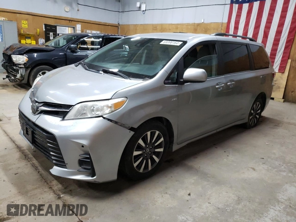 2018 Toyota Sienna LE с VIN 5TDJZ3DC2JS197865, выставлен на аукционе Copart как лот 68896164 с пробегом 449 127 миль миль и Чистый • Clean title. История ставок и продаж доступна на DreamBid. Изображение 1.