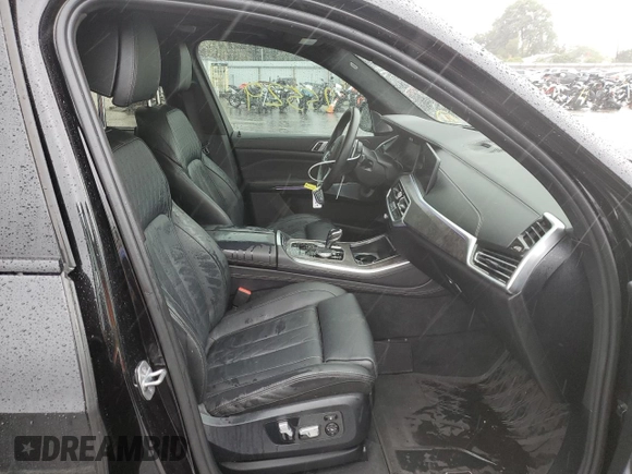 2020 BMW X5 M50i with VIN 5UXJU4C04L9B00583, listed as a Copart auction lot 66926592 with 25,529 mi miles. Bid and sale history available at carsss.com. Image 5.