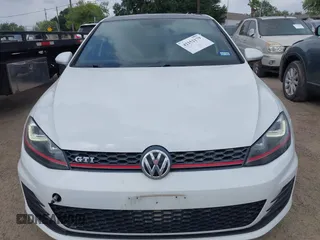 2017 Volkswagen GTI S с VIN 3VW547AU1HM076417, выставлен на аукционе IAAI как лот 42152179 с пробегом 65 168 миль миль и . История ставок и продаж доступна на DreamBid. Изображение 6.