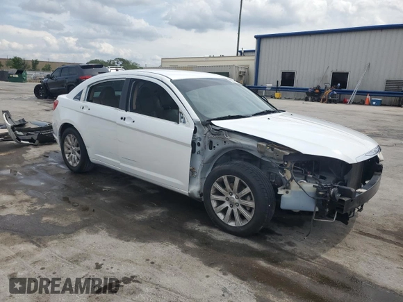 2013 Chrysler 200 Limited with VIN 1C3CCBCG0DN600426, listed as a Copart auction lot 50247225 with 164,088 mi miles and Salvage Title. Bid and sale history available at carsss.com. Image 4.