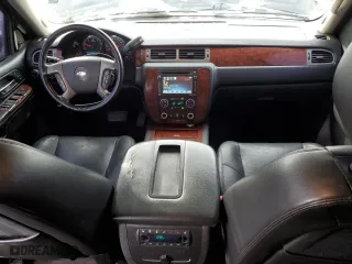 2013 Chevrolet Suburban LTZ with VIN 1GNSKKE74DR210470, listed as a Copart auction lot 89209545 with 243,346 mi miles and Salvage Title. Bid and sale history available at carsss.com. Image 8.