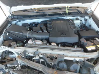 2019 Toyota 4Runner SR5 с VIN JTEBU5JR0K5630450, выставлен на аукционе IAAI как лот 42386961 с пробегом 104 733 миль миль и . История ставок и продаж доступна на DreamBid. Изображение 10.