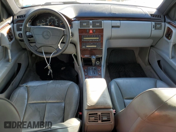 1996 Mercedes-Benz E-Class with VIN WDBJF55F9TJ005448, listed as a Copart auction lot 75096904 with 186,282 mi miles and Clean Title. Bid and sale history available at carsss.com. Image 8.