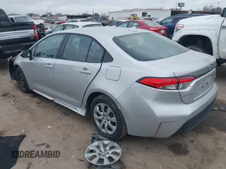 2023 Toyota Corolla LE z VIN 5YFB4MDEXPP064184, wystawiony jako IAAI lot #41511156 z przebiegiem 20 661 mil mil oraz . Historia ofert i sprzedaży dostępna na DreamBid. Obrazek 3.
