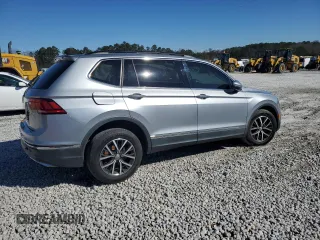 2020 Volkswagen Tiguan SE with VIN 3VV3B7AX8LM121003, listed as a Copart auction lot 44788675 with 39,800 mi miles and Salvage Title. Bid and sale history available at DreamBid. Image 3.