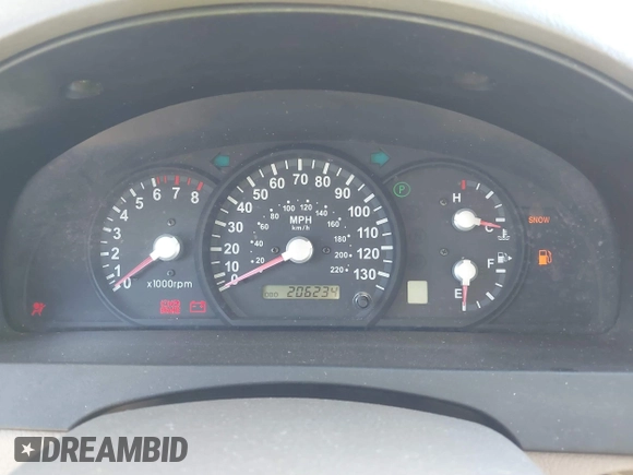 2006 Kia Sorento LX with VIN KNDJD733165595587, listed as a IAAI auction lot 40365177 with 206,234 mi miles and . Bid and sale history available at DreamBid. Image 7.