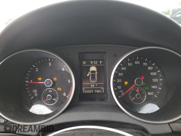 2013 Volkswagen Jetta TDI w/Sunroof & Nav with VIN 3VWPL7AJ1DM632379, listed as a Copart auction lot 58860355 with 123,327 mi miles and Salvage title. Bid and sale history available at DreamBid. Image 9.