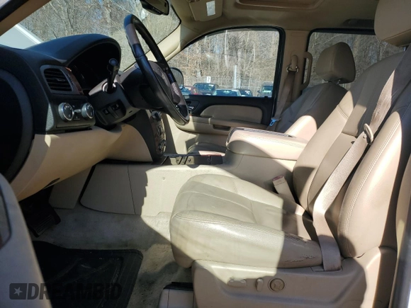 2008 Chevrolet Suburban LT w/3LT with VIN 3GNFK16328G163677, listed as a Copart auction lot 49974215 with 153,741 mi miles and Salvage Title. Bid and sale history available at carsss.com. Image 7.