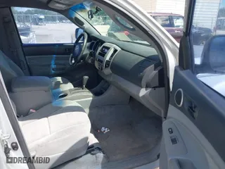2006 Toyota Tacoma PreRunner with VIN 5TETU62N96Z195280, listed as a IAAI auction lot 41932983 with 178,527 mi miles. Bid and sale history available at carsss.com. Image 5.