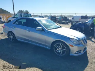 2013 Mercedes-Benz E-Class E 350 Luxury with VIN WDDHF5KB9DA708427, listed as a IAAI auction lot 41853672 with 164,477 mi miles. Bid and sale history available at carsss.com. Image 1.