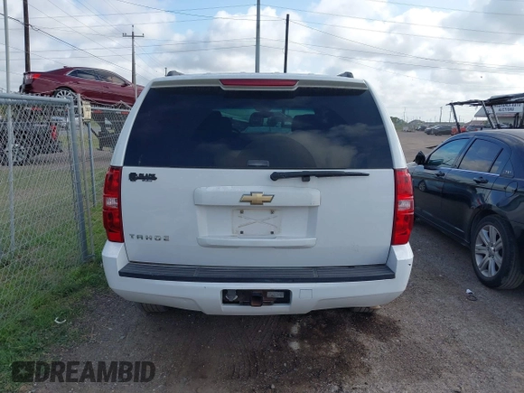 2007 Chevrolet Tahoe LS с VIN 1GNFC13C67R374977, выставлен на аукционе IAAI как лот 42434986 с пробегом 167 991 миль миль и . История ставок и продаж доступна на DreamBid. Изображение 17.