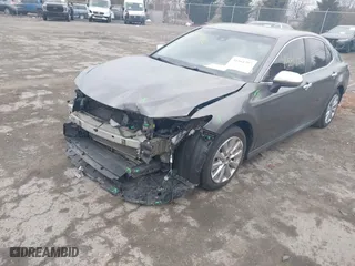 2020 Toyota Camry LE with VIN 4T1C11AK0LU400052, listed as a IAAI auction lot 41861392 with 71,213 mi miles. Bid and sale history available at carsss.com. Image 17.