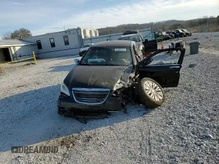 2012 Chrysler 200 Limited with VIN 1C3CCBCBXCN189488, listed as a Copart auction lot 43032595 with Not Provided miles and Clean Title. Bid and sale history available at DreamBid. Image 10.