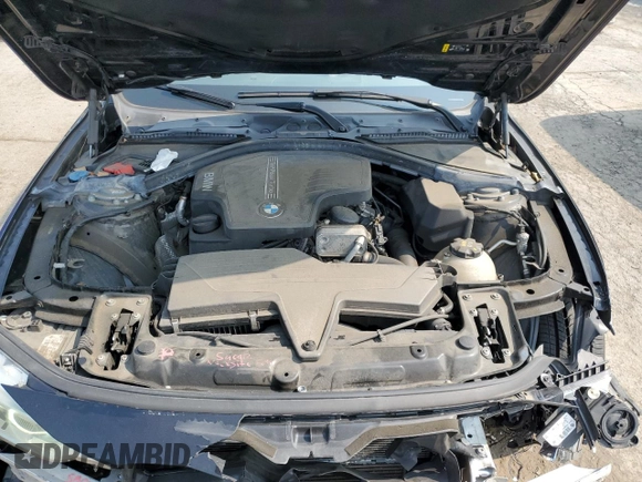 2018 BMW 3 Series 320i xDrive z VIN WBA8A3C50JA489629, wystawiony jako Copart lot #59535745 z przebiegiem 75 941 mil mil oraz Szkoda całkowita • Salvage title. Historia ofert i sprzedaży dostępna na DreamBid. Obrazek 11.