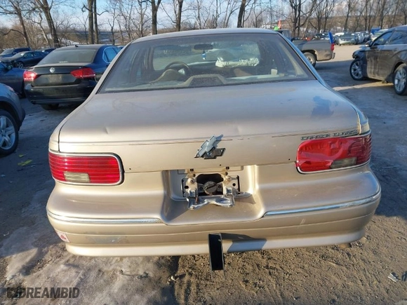 1996 Chevrolet Caprice Classic 1SA Special Value Pkg with VIN 1G1BL52W4TR143783, listed as a IAAI auction lot 41376495 with 1 mi miles. Bid and sale history available at carsss.com. Image 16.