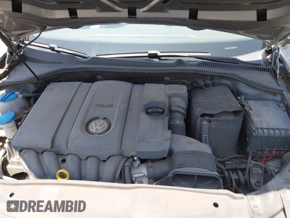 2014 Volkswagen Golf with VIN WVWDB7AJ4EW009705, listed as a IAAI auction lot 42495925 with 73,595 mi miles and . Bid and sale history available at DreamBid. Image 10.