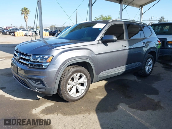 2018 Volkswagen Atlas S z VIN 1V2AP2CA2JC599675, wystawiony jako IAAI lot #42527327 z przebiegiem 84 445 mil mil oraz . Historia ofert i sprzedaży dostępna na DreamBid. Obrazek 17.