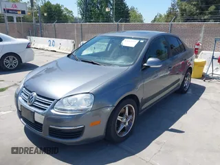2010 Volkswagen Jetta SE with VIN 3VWRZ7AJ9AM153873, listed as a IAAI auction lot 42212777 with 126,158 mi miles and . Bid and sale history available at DreamBid. Image 6.