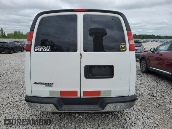 2016 Chevrolet Express Passenger LT z VIN 1GAZGPFF1G1176799, wystawiony jako Copart lot #57258115 z przebiegiem 199 406 mil mil oraz Szkoda całkowita • Salvage title. Historia ofert i sprzedaży dostępna na DreamBid. Obrazek 6.