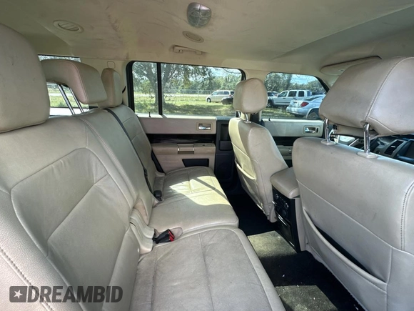 2016 Ford Flex SEL z VIN 2FMGK5C83GBA09724, wystawiony jako Copart lot #80993314 z przebiegiem 188 103 mil mil oraz Czysty tytuł • Clean title. Historia ofert i sprzedaży dostępna na DreamBid. Obrazek 6.