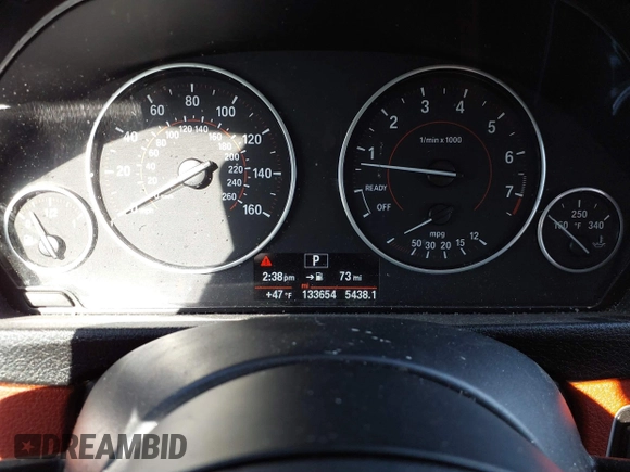 2015 BMW 4 Series 435i xDrive с VIN WBA3R5C58FK372428, выставлен на аукционе IAAI как лот 41460465 с пробегом 133 654 миль миль и . История ставок и продаж доступна на DreamBid. Изображение 7.