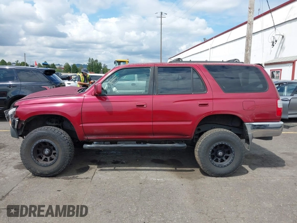 1999 Toyota 4Runner SR5 with VIN JT3GN86R8X0109096, listed as a IAAI auction lot 42322358 with 273,905 mi miles and . Bid and sale history available at DreamBid. Image 14.