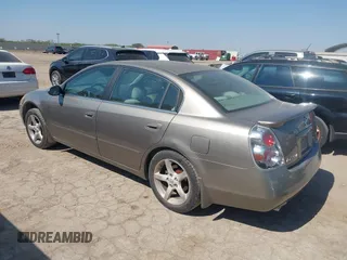2005 Nissan Altima 3.5 SE with VIN 1N4BL11D75C221226, listed as a IAAI auction lot 40540691 with 141,227 mi miles. Bid and sale history available at carsss.com. Image 3.
